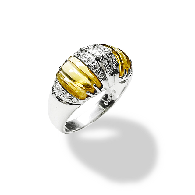 11月の誕生石シトリンとは? <br>特徴や石言葉について